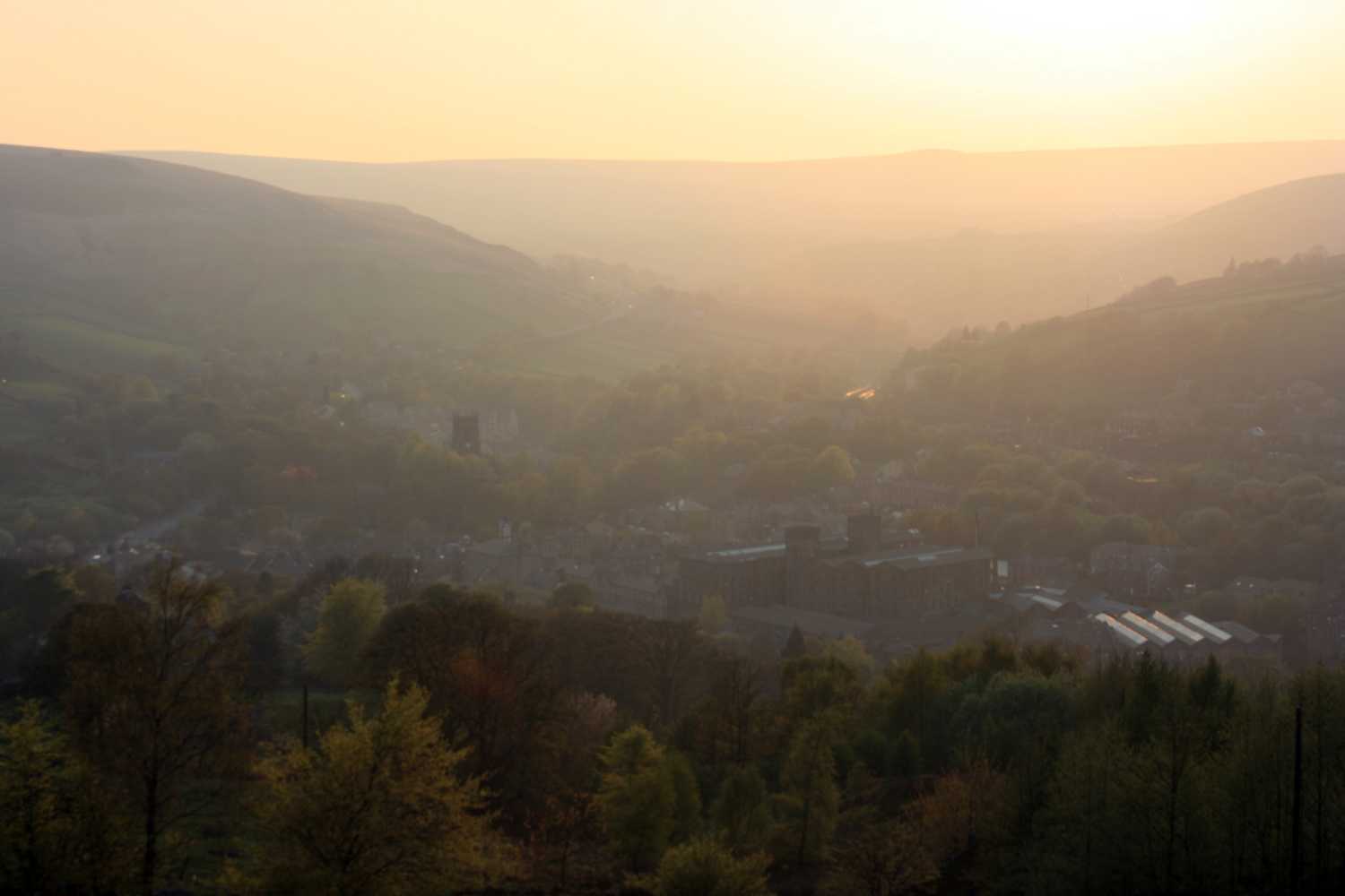 Setting sun over Marsden, June 2008